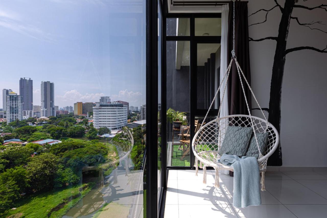 Beacon Executive Suites George Town Exteriör bild