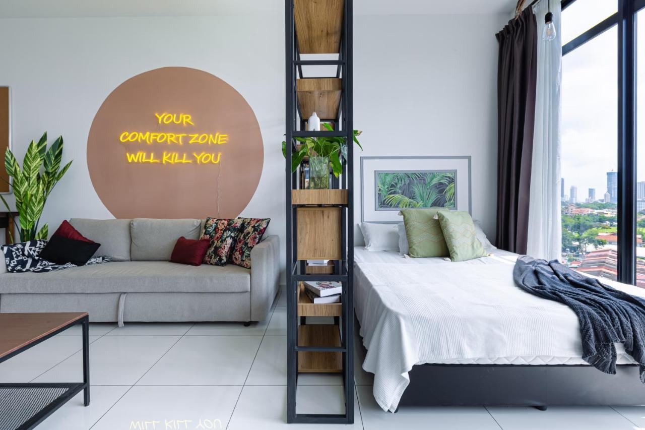 Beacon Executive Suites George Town Exteriör bild